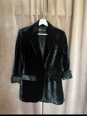 Velvet blazer Zara καινούργιο, μέγεθος XS 34 6, μαύρο