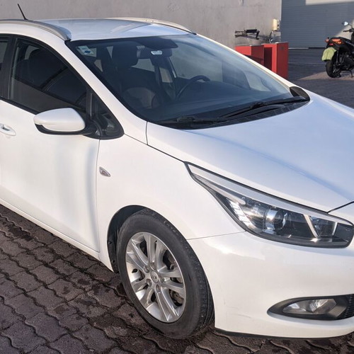 Kia Ceed Sportswagon 2013 diesel manual, used, white, 1.4L, 232000 km