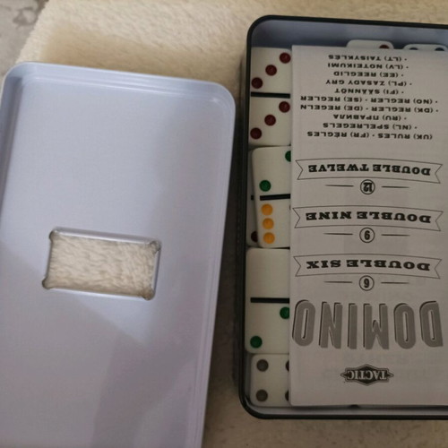 Domino like new