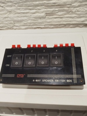 4-Way Speaker Switch Box like new, external