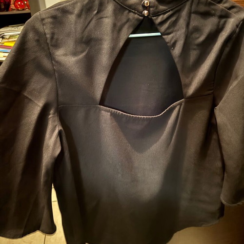 Desiree blouse with batwing sleeve and back opening like new, black