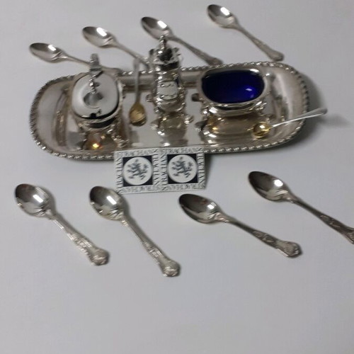 Silver antique set like new