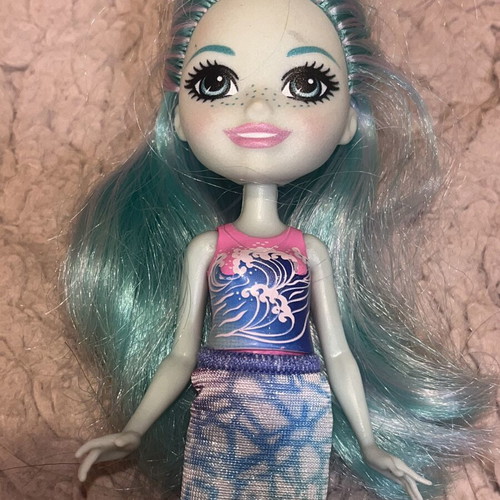 Enchantimals Naddie Narwhal doll model FNH22-GJX41 like new by Mattel