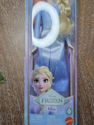 Frozen Elsa doll new