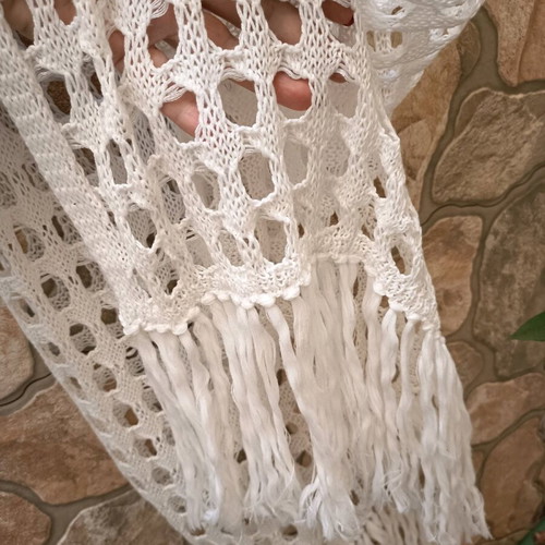 Beach skirt new, one size, white with fringes