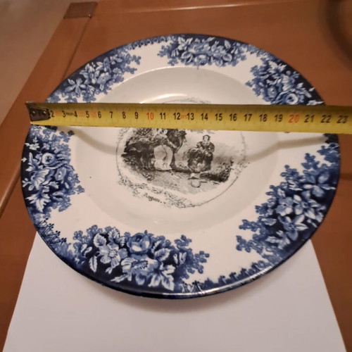 Decorative German porcelain plate hand-painted like new