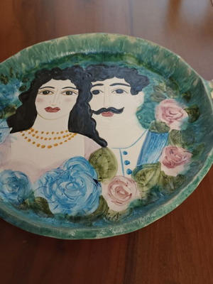 Platter with painted couple, like new