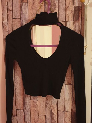 Black blouse with unique opening like new, size XS