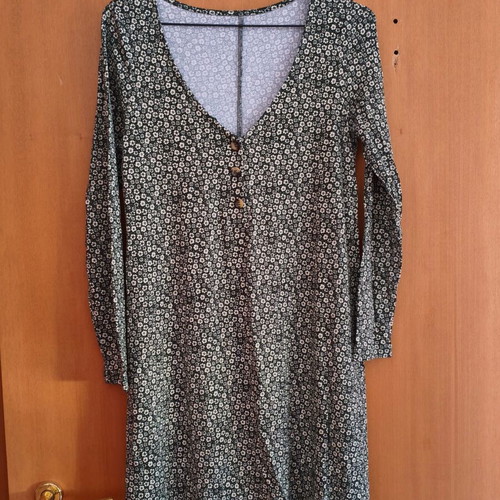 Floral dress with V neckline and buttons, like new, sizes S/M/L, green