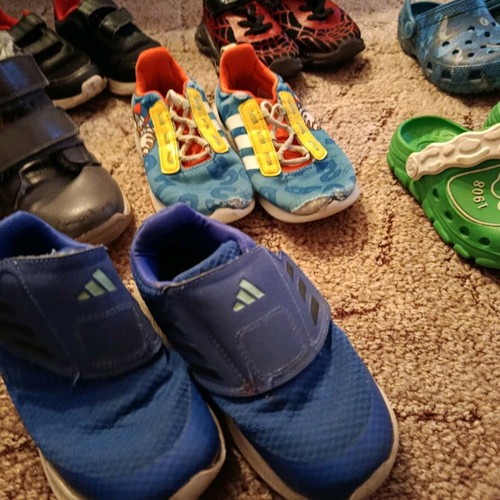 Children's shoes used multicolor, sizes 27-28