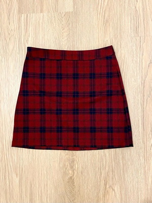 Pull and Bear Mini Plaid Skirt Medium Like New, Red
