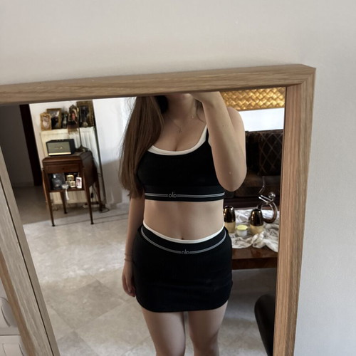 Alo set skirt and top brand new