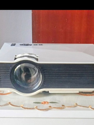 Video projector UC46 with Wi-Fi, 800x480 resolution, 1200 Lumens