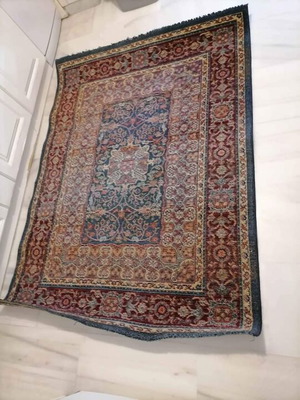 Machine Made Carpet σαν καινούργιο 1,53x1,20 με αίσθηση μαλλιού