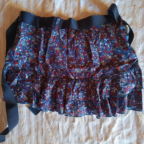 Skirt short used, airy with integrated belt size M