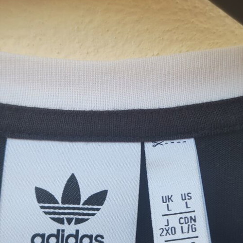 Adidas Originals T-shirt black, like new, size L