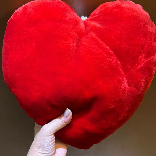 Plush heart like new, flawless