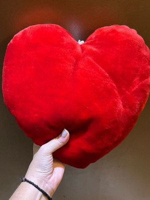 Plush heart like new, flawless