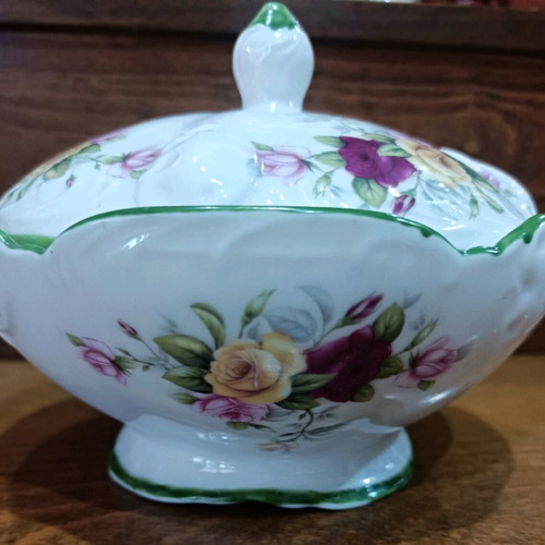 Limoges porcelain fondue pot new with lid