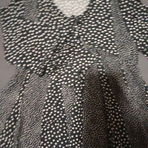 Zara thin dress 6 years old black and white lightly worn