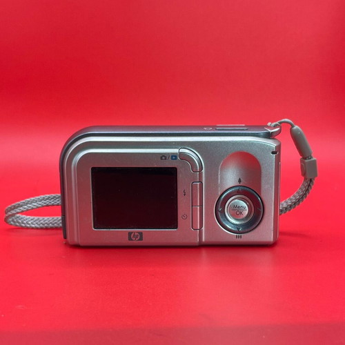 HP Photosmart E327 digital camera used