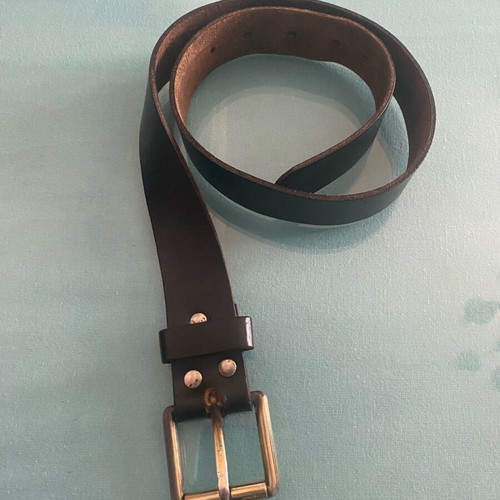 Leather belt used unisex brown with gold buckle