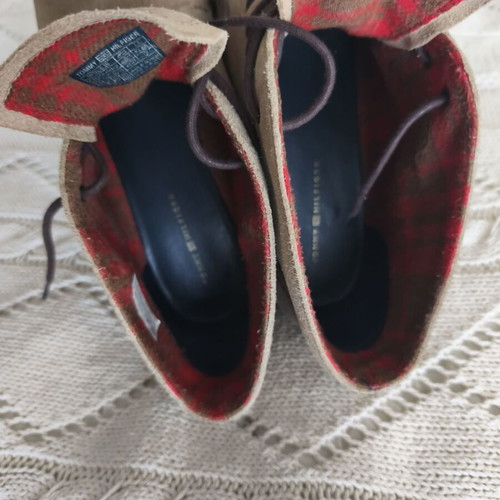 Tommy Hilfiger wedge boots like new, size 41, beige