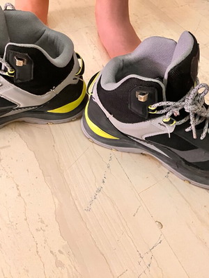 Mc Kinley Athletic Shoes for Boys like new, size 39, black