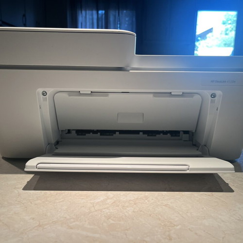 DeskJet Plus 4120e inkjet printer with WiFi, like new