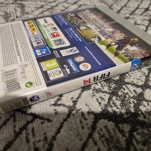 FIFA 14 for PlayStation 3 used, sports game