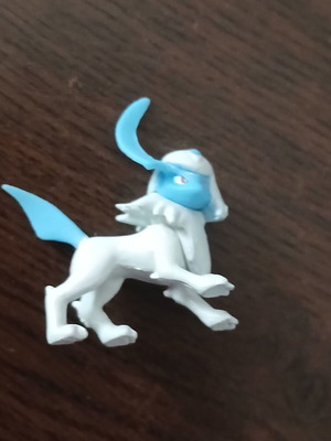 Absol Gen 3 Pokemon figure, normal size