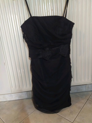 Dress medium black tulle satin bow strap adjustable like new