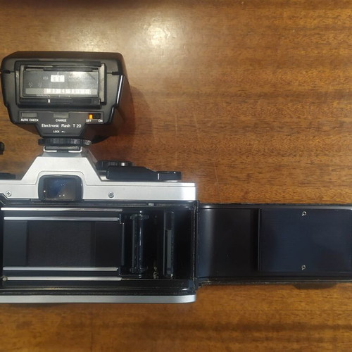 Olympus OM 10 analog camera with two original lenses