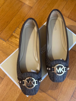 Michael Kors μπαλαρίνες σαν καινούργιες, νούμερο 39, μαύρες