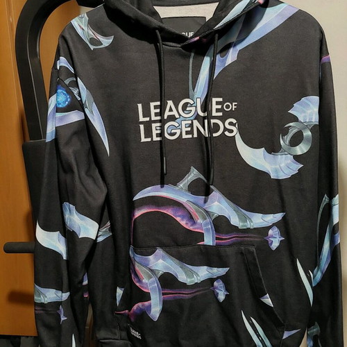 League of Legends Hoodie size Medium used