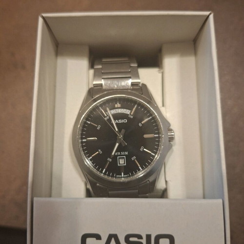 Casio Quartz Watch WR50 used, men's silver
