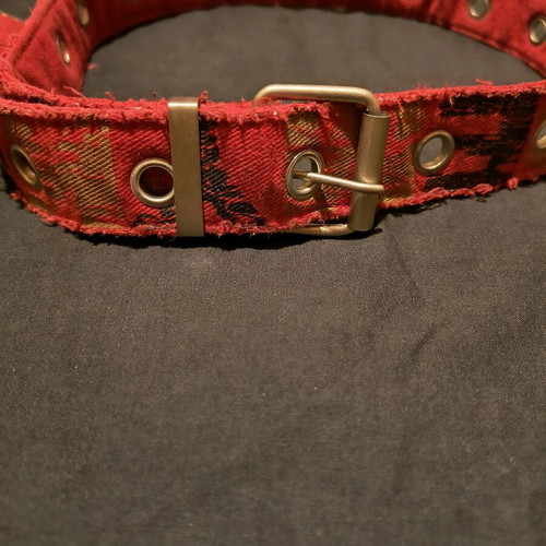 Belt with studs like new, 105cm