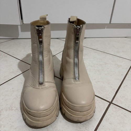 Leather beige ankle boots used, size 37, suitable for snow