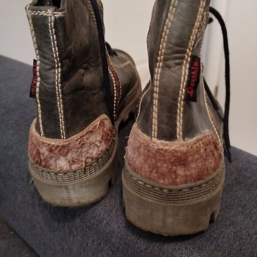 Roberto Cavalli boots limited edition 100% leather size 37 like new