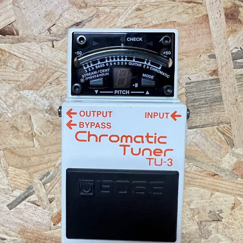 Boss TU-3 chromatic tuner like new for electric guitar and bass