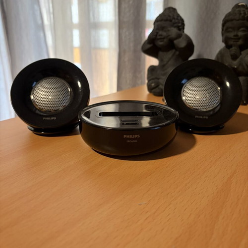 Philips SBD6000 speaker system like new, iPod dock