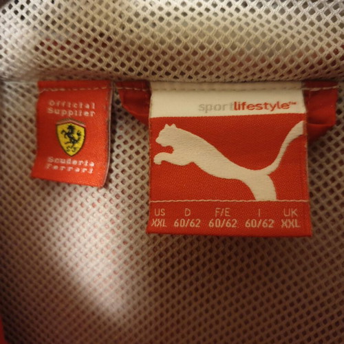 Puma Ferrari windbreaker waterproof jacket XXL like new