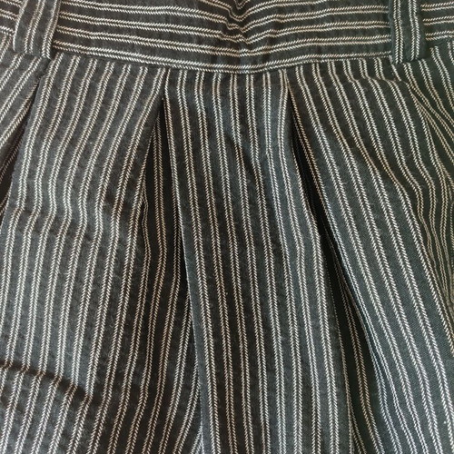 Mini striped skirt medium size like new