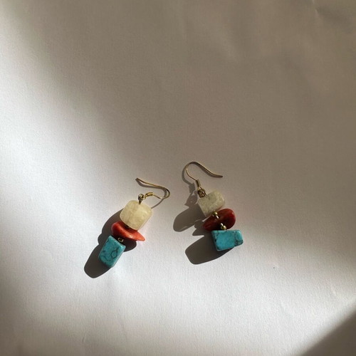 Vintage hanging earrings like new with multicolored stones