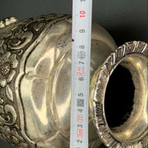Silver decorative vintage vase used with embossed designs, 19 cm