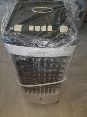 Air-cooler with ice packs like new