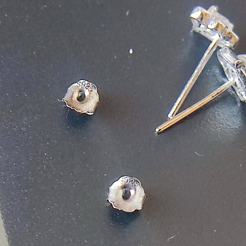 925 Silver Jewelry Set like new with Necklace and Zircon Earrings