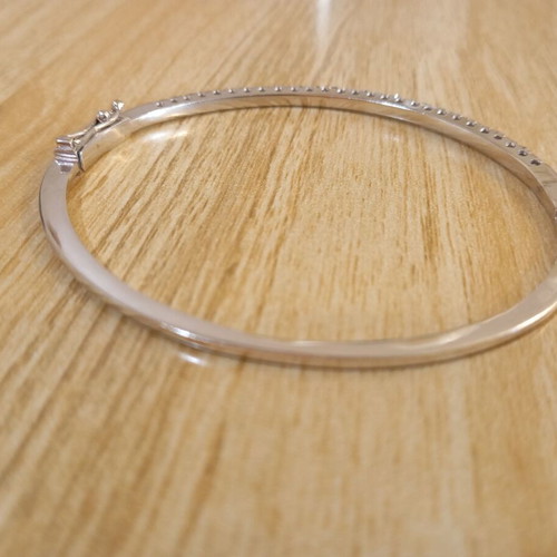 White gold bracelet with zircon like new
