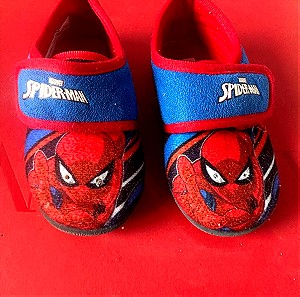 παντόφλες παιδικές Spiderman σε μέγεθος 26.