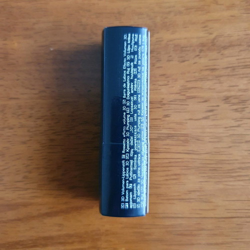 Avon 3D Plumping lipstick new, shade Hot Pants